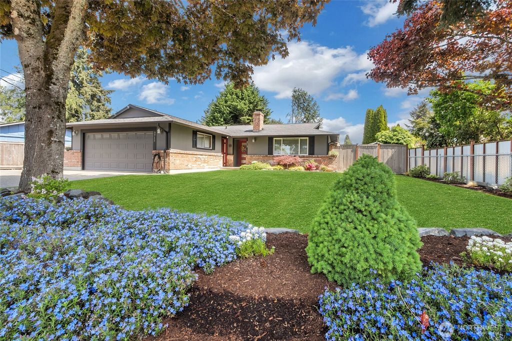 Photo of 3713 Tahoma Place W, University Place, WA 98466 (MLS # 2518197)