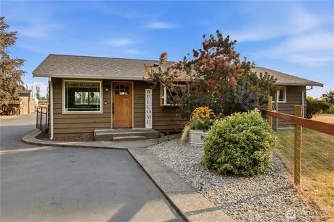 Photo of 23815 SE 448th Street, Enumclaw, WA 98022 (MLS # 2574255)