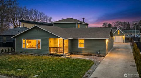 Photo of 803 S Whitman Street, Ellensburg, WA 98926 (MLS # 2471324)