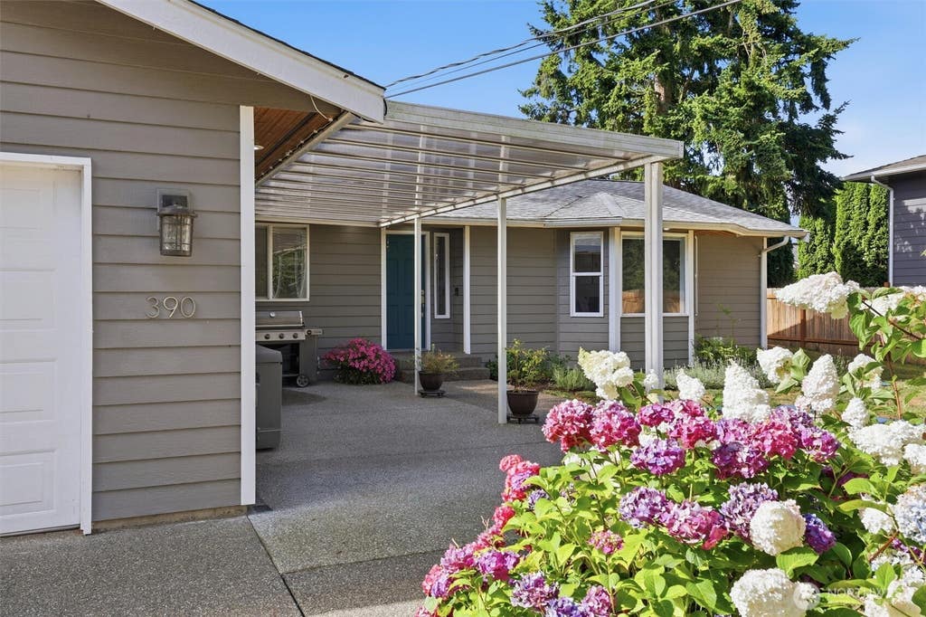 Photo of 390 Cambrae Drive, Camano Island, WA 98282 (MLS # 2560458)