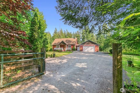 Photo of 34821 NE Gable Avenue, La Center, WA 98629 (MLS # 2385116)