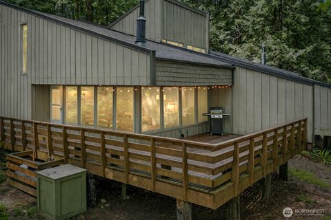 Photo of 201 E Cutty Sark Drive, Shelton, WA 98584 (MLS # 2520503)