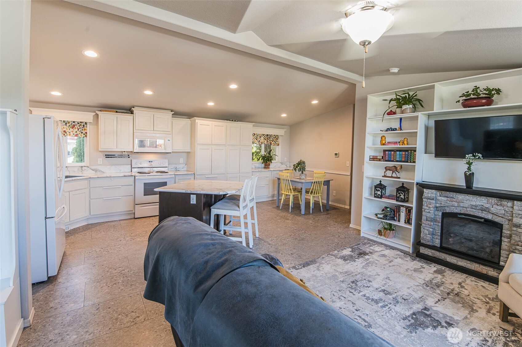 1111 Archwood Drive SW 231