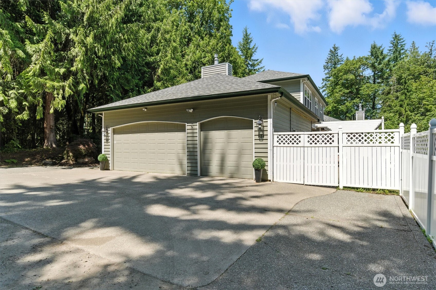 1226 NE Hoffs Drive