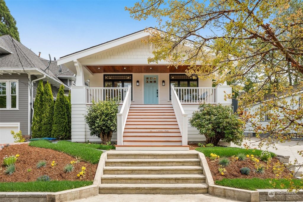 Photo of 316 27th Avenue, Seattle, WA 98122 (MLS # 2235626)