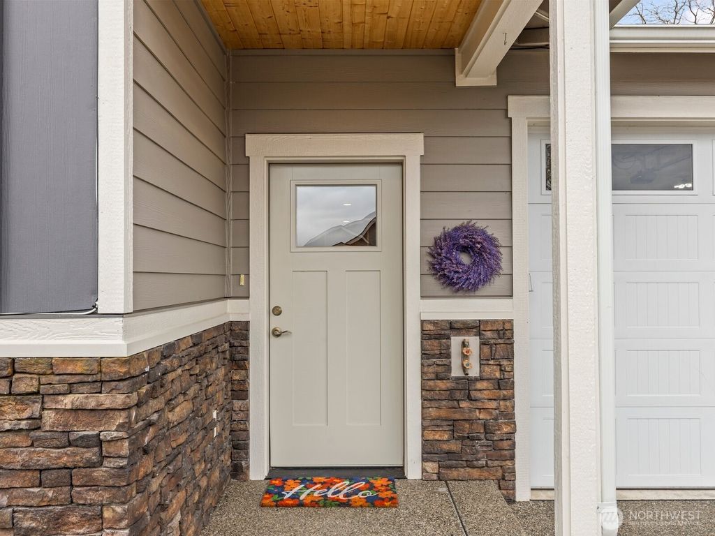 Photo of 742 Parkland Loop, Sedro Woolley, WA 98284 (MLS # 2467722)