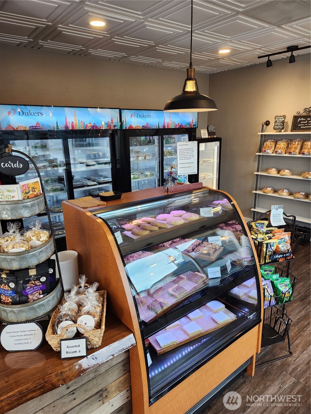 711 Vandercook Way 102