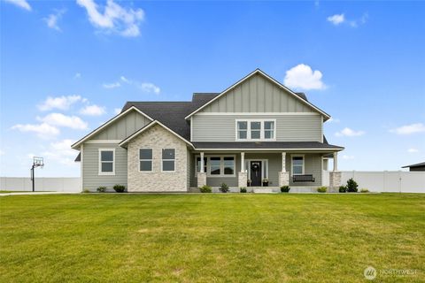 Photo of 7979 SE Dune Lake Road, Moses Lake, WA 98837 (MLS # 2546547)