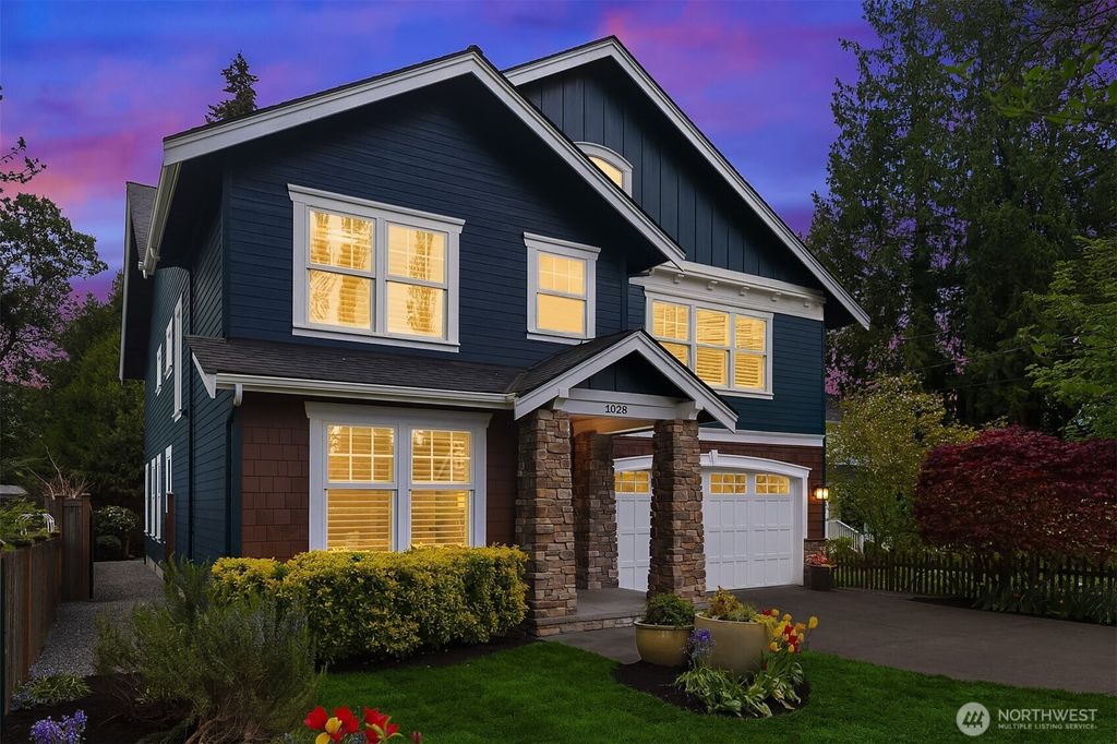 Photo of 1028 NE 92nd Street, Seattle, WA 98115 (MLS # 2357212)