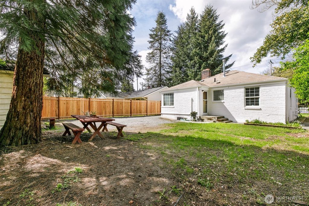 Photo of 12434 12th Avenue S, Burien, WA 98168 (MLS # 2509741)