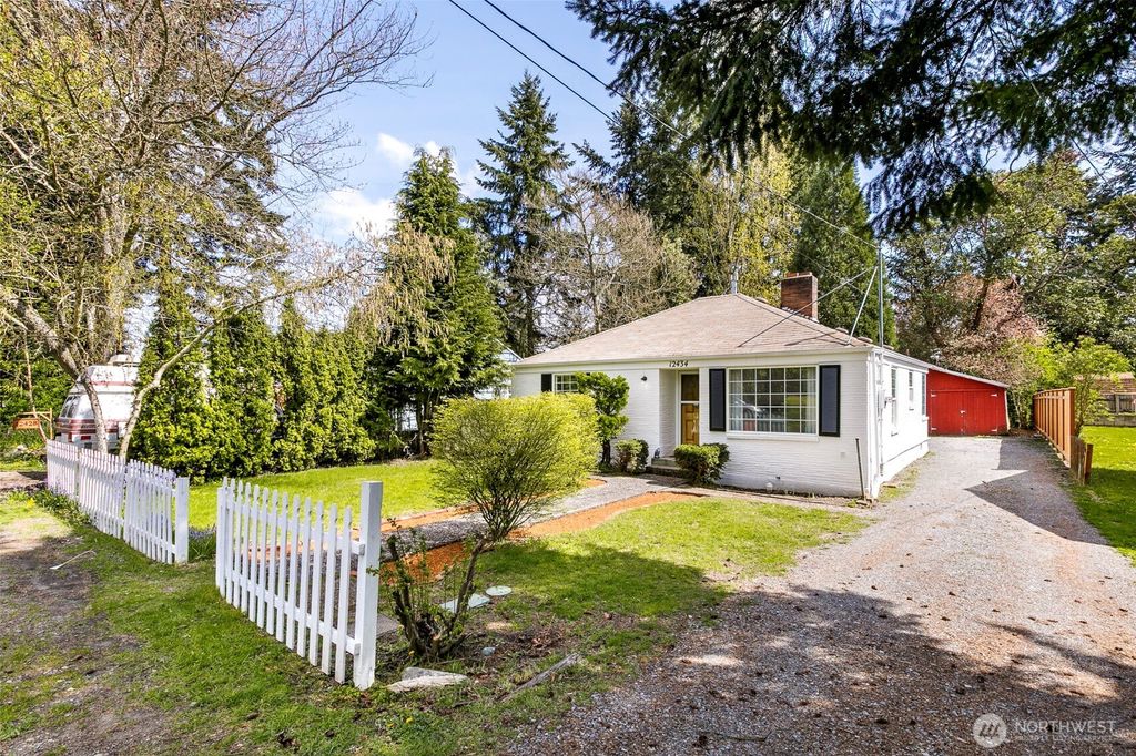 Photo of 12434 12th Avenue S, Burien, WA 98168 (MLS # 2509741)