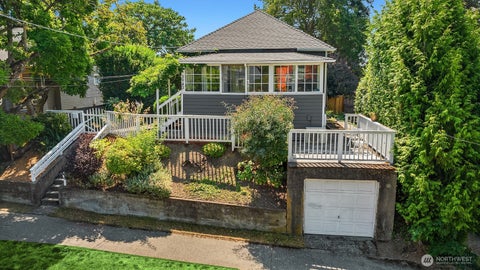 Photo of 3943 S Orcas Street, Seattle, WA 98118 (MLS # 2567113)
