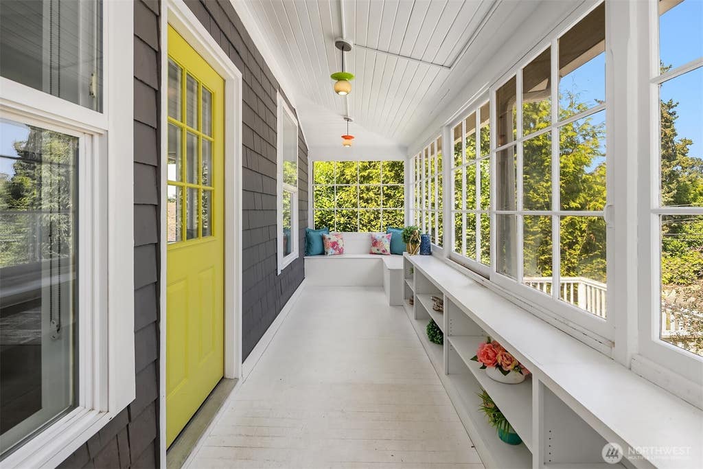 Photo of 3943 S Orcas Street, Seattle, WA 98118 (MLS # 2567113)