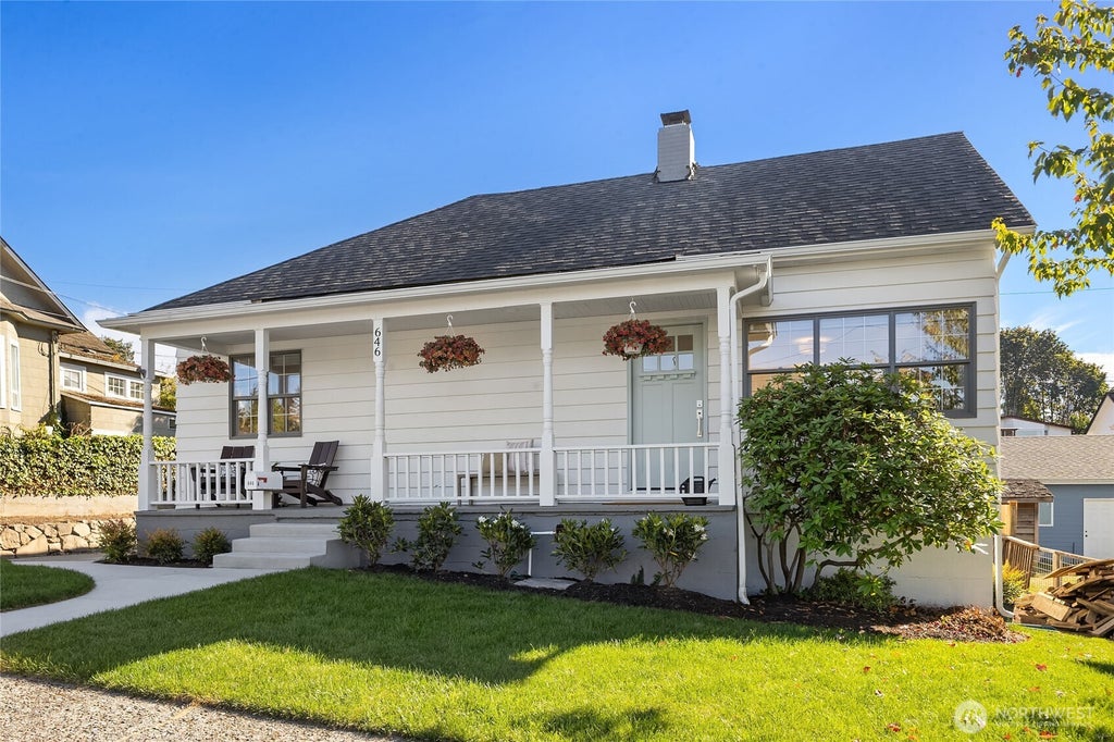 Photo of 646 Alder Street #A, Edmonds, WA 98020 (MLS # 2592666)