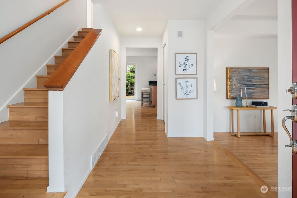 Photo of 14523 SE 49th Street, Bellevue, WA 98006 (MLS # 2200302)