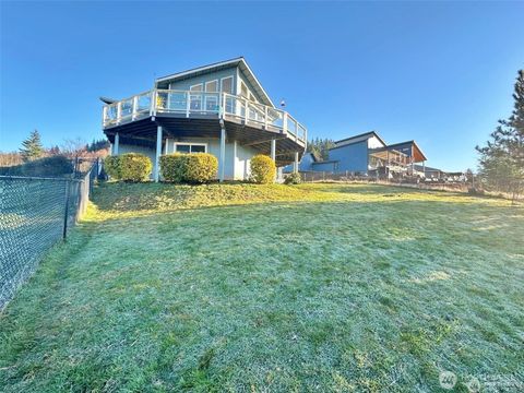 Photo of 148 Pleasant Hill Drive, Silver Creek, WA 98585 (MLS # 2524224)