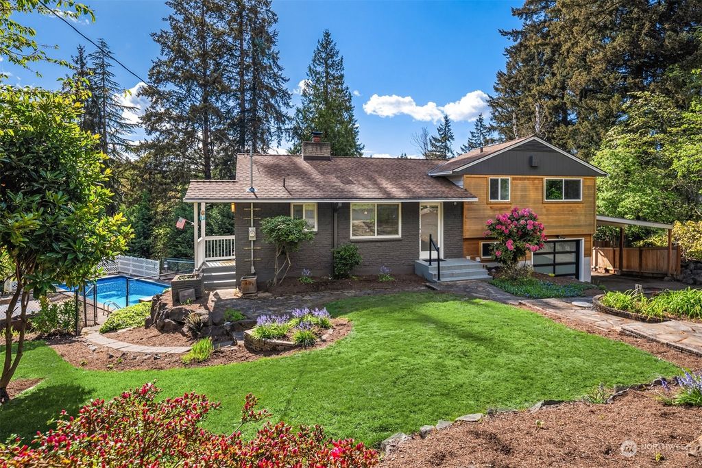 Photo of 1121 107th Avenue SE, Bellevue, WA 98004 (MLS # 2218303)