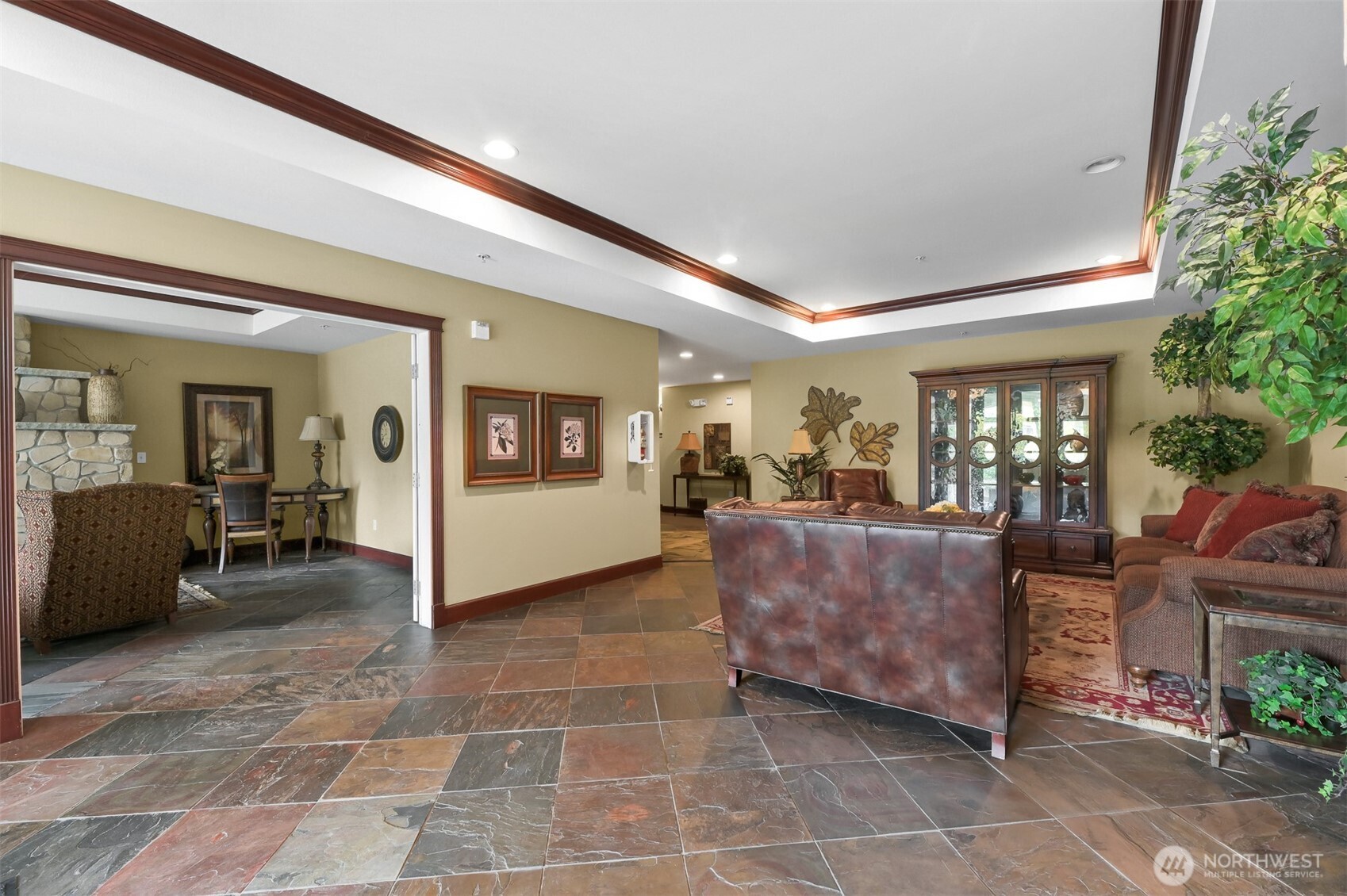 259 W Bakerview Road 402