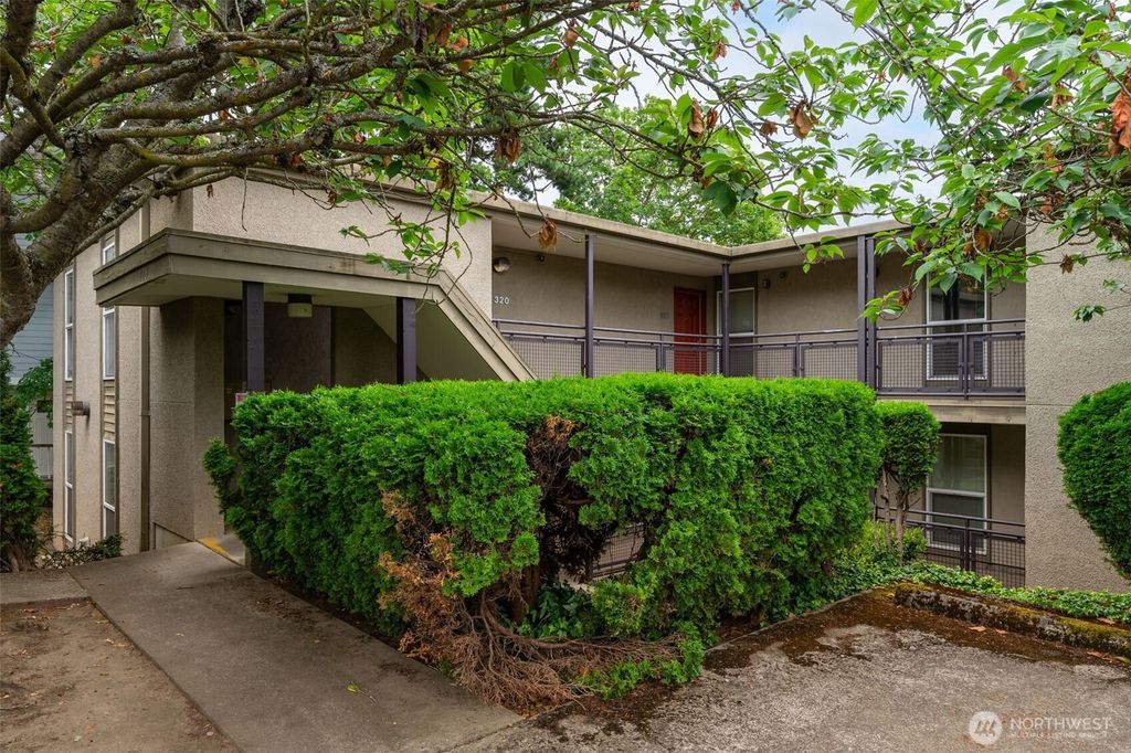 Photo of 608 W Emerson Street, Seattle, WA 98119 (MLS # 2409472)