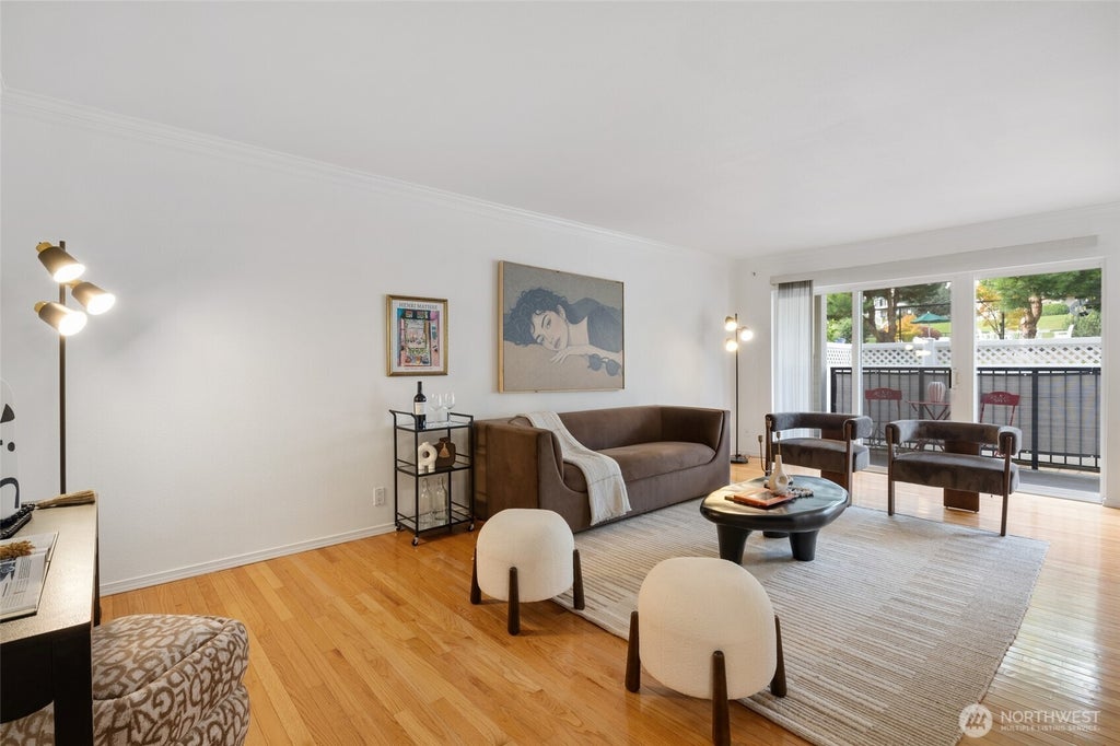 Photo of 12700 NE 8th Street #E102, Bellevue, WA 98005 (MLS # 2580207)