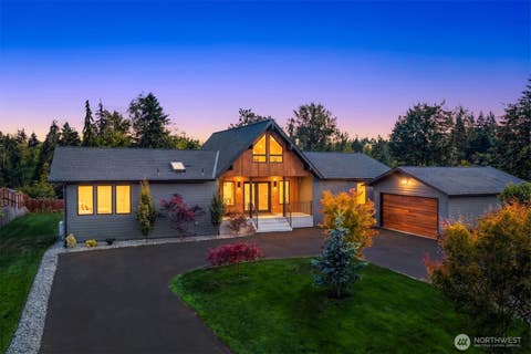 Photo of 20825 SE 202nd Street, Renton, WA 98058 (MLS # 2558075)