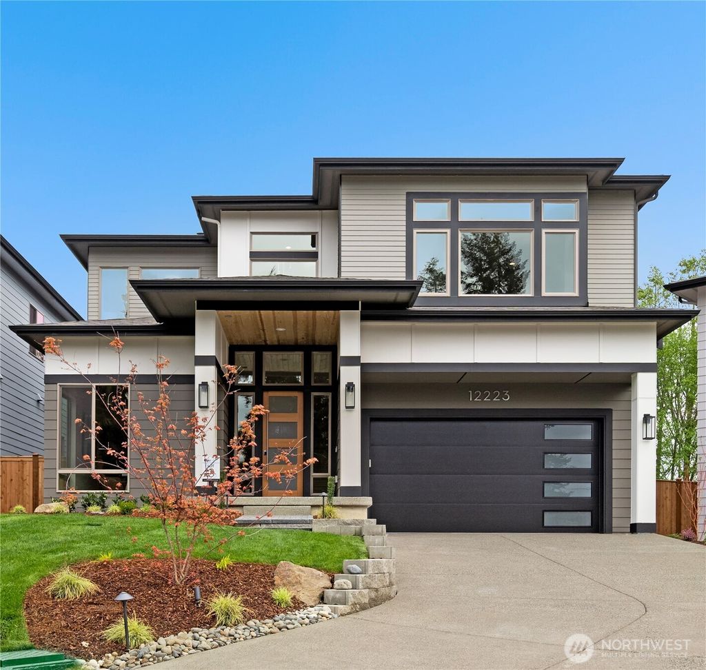 Photo of 12223 NE 106th Street, Kirkland, WA 98033 (MLS # 2514230)