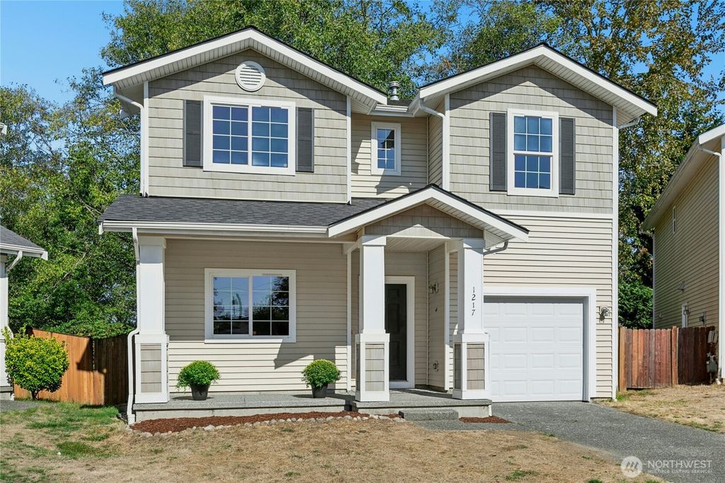 Photo of 1217 143rd Street SW, Lynnwood, WA 98037 (MLS # 2438921)