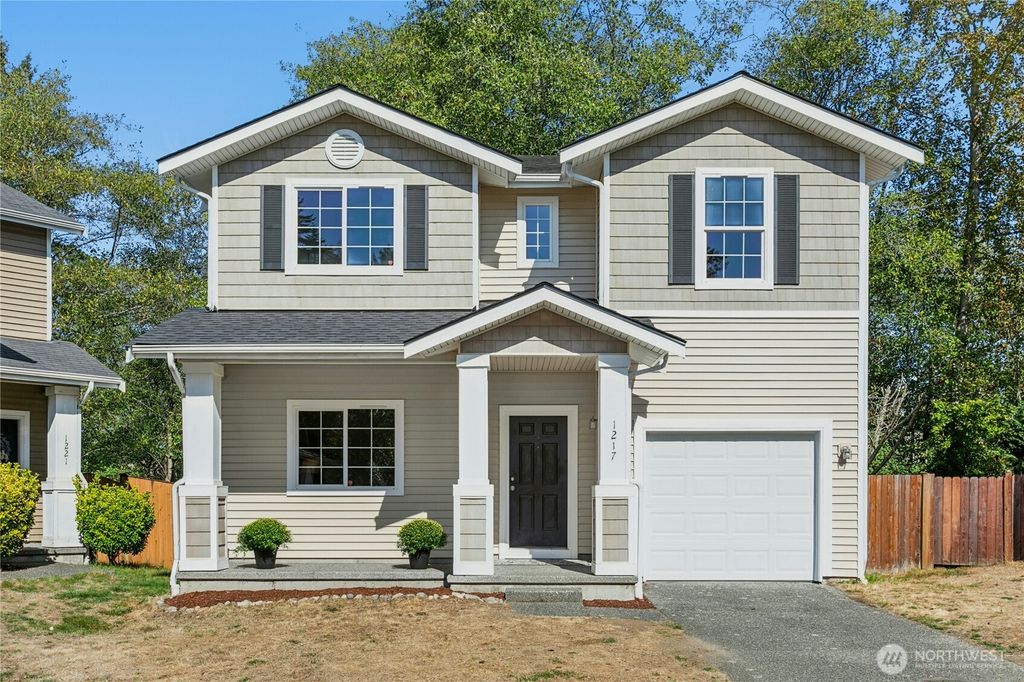 Photo of 1217 143rd Street SW, Lynnwood, WA 98037 (MLS # 2438921)
