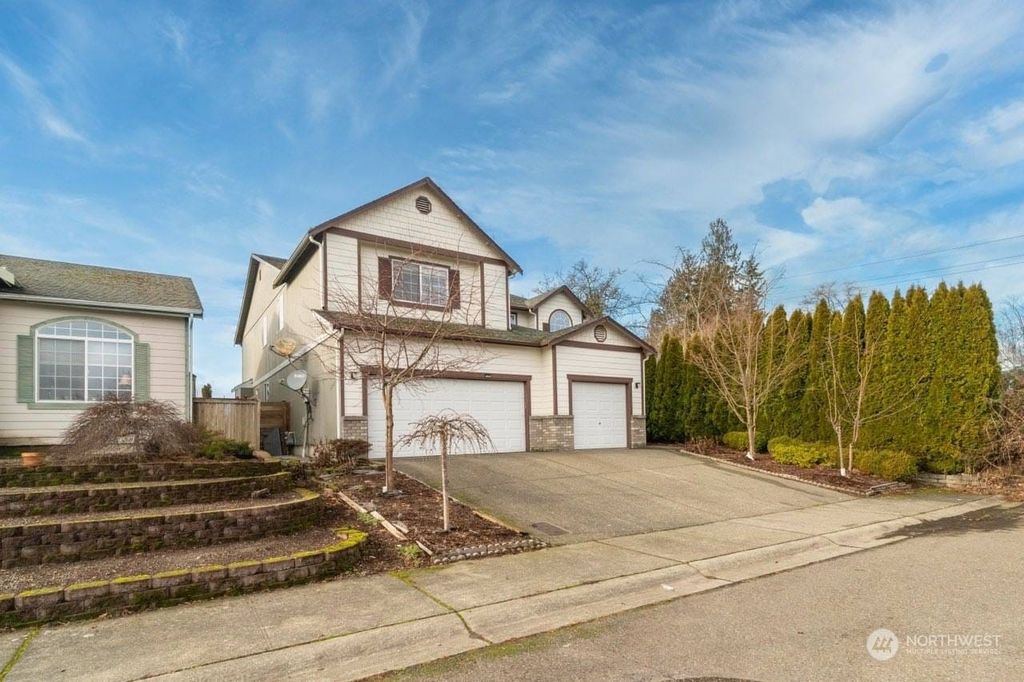 Photo of 19227 117th Place SE, Kent, WA 98031 (MLS # 2030418)