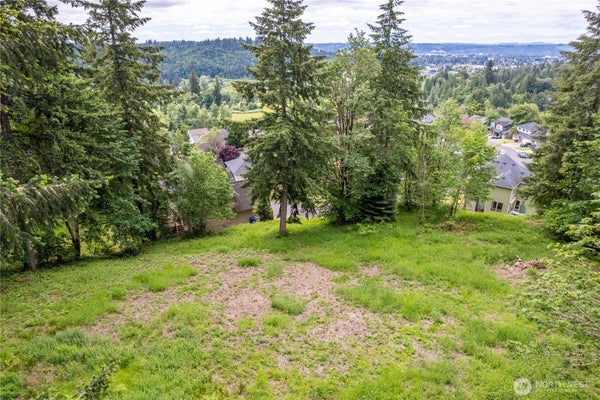 945 EDINBURGH CT, KELSO, WA 98626 - Image e04c19f2db4a18ce50f5b1d83e63635a/2135999053