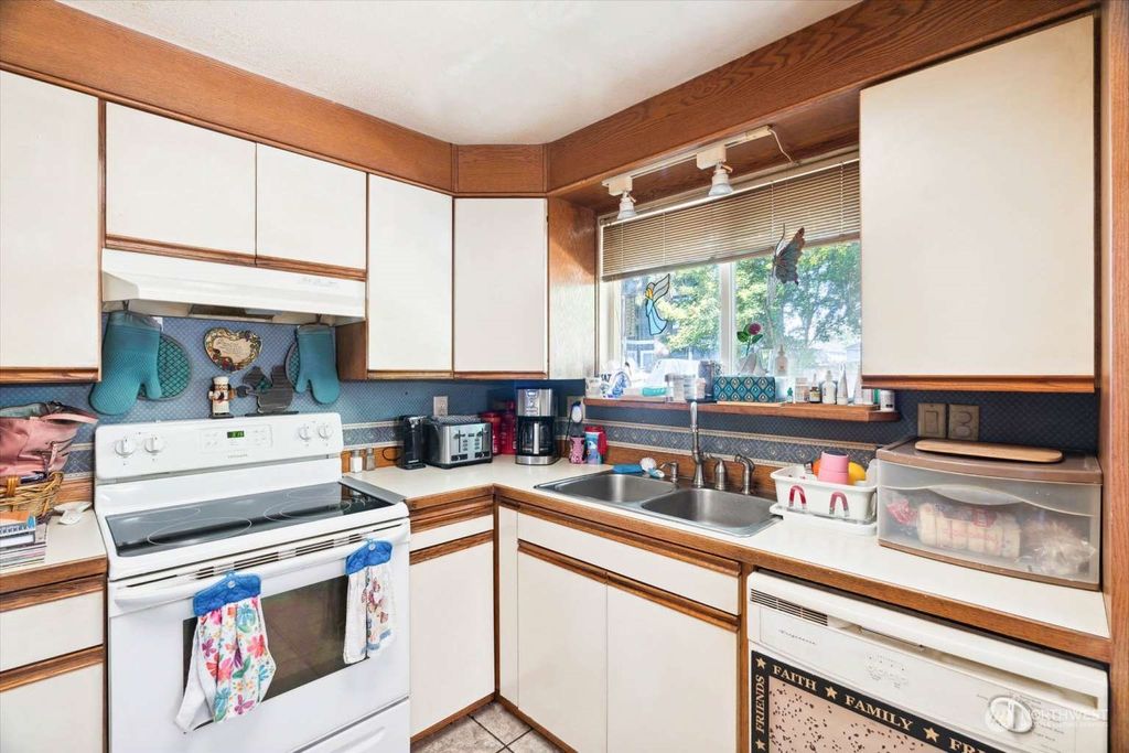 Photo of 26532 175th Avenue SE, Covington, WA 98042 (MLS # 2287142)