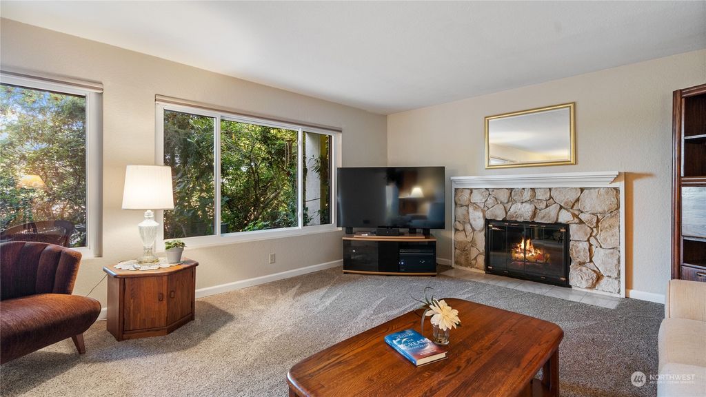Photo of 17924 23rd Lane NE #G-102, Shoreline, WA 98155 (MLS # 2286758)