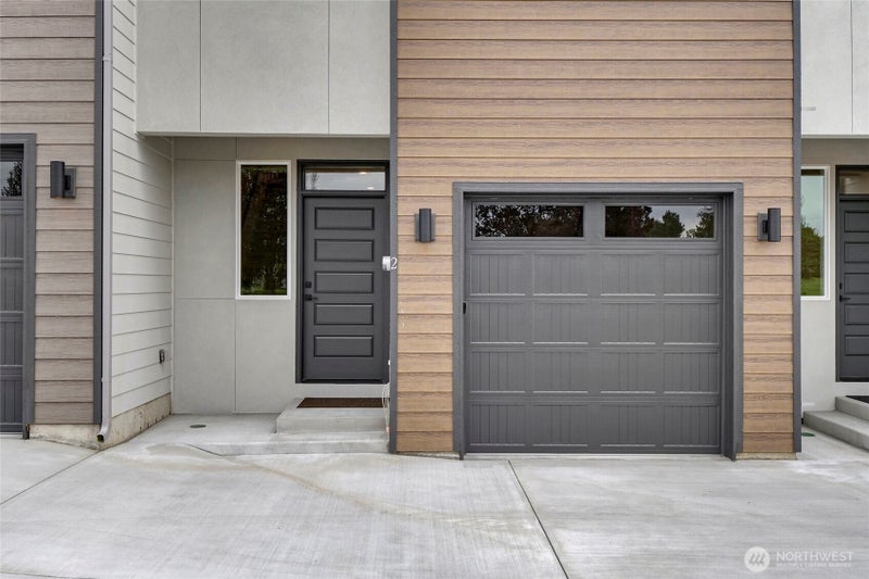 6398 NE Melby Way 2