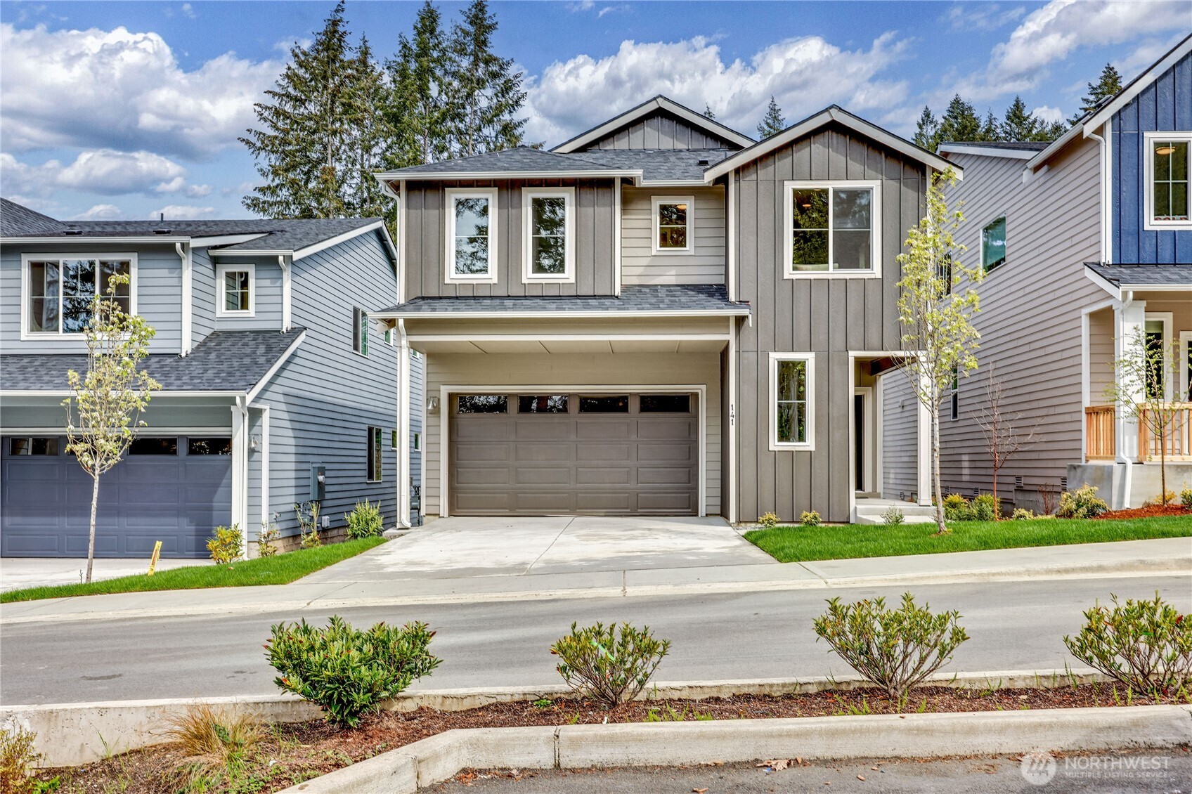 344 NE Shadowhawk Lane