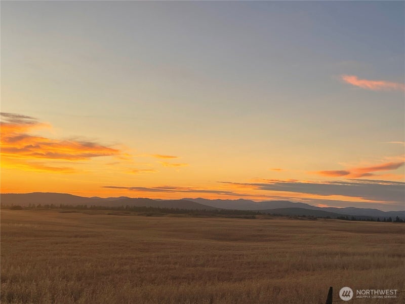 35251 Crescent Road N 5