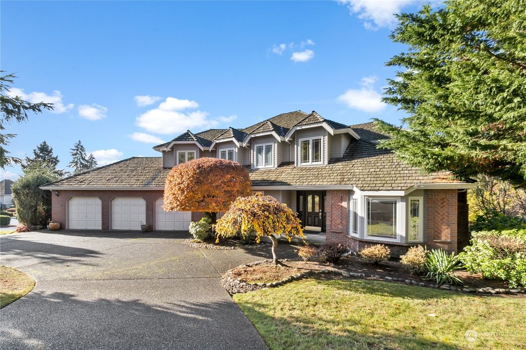 Photo of 13849 209th Avenue NE, Woodinville, WA 98077 (MLS # 2016181)
