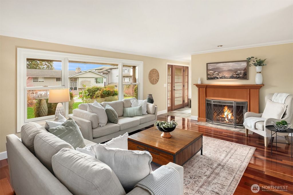 Photo of 2416 NW 198th Street, Shoreline, WA 98177 (MLS # 2489139)