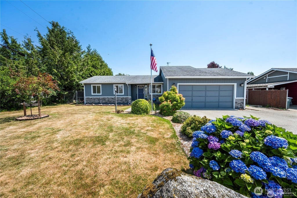 Photo of 412 Eighth Street, Blaine, WA 98230 (MLS # 2582409)