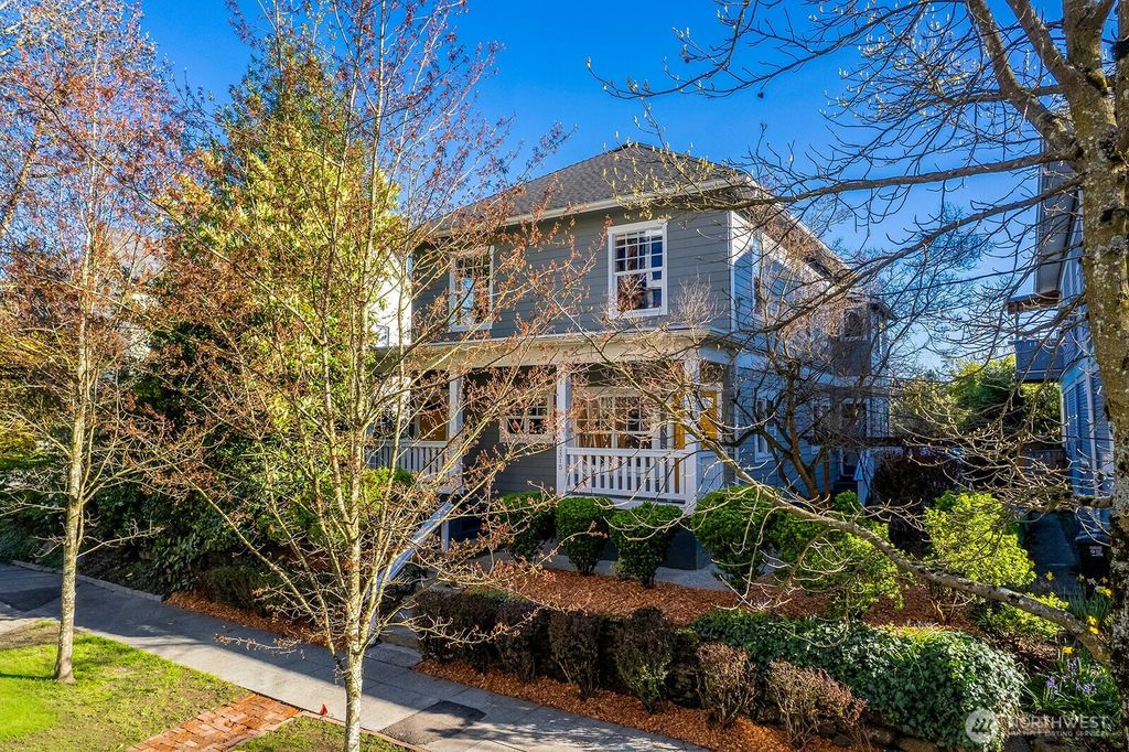 Photo of 2315 E Spring Street, Seattle, WA 98122 (MLS # 2504560)