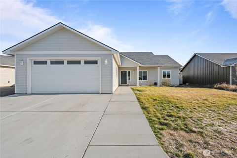 Photo of 2394 Chelan Street, Ephrata, WA 98823 (MLS # 2471899)