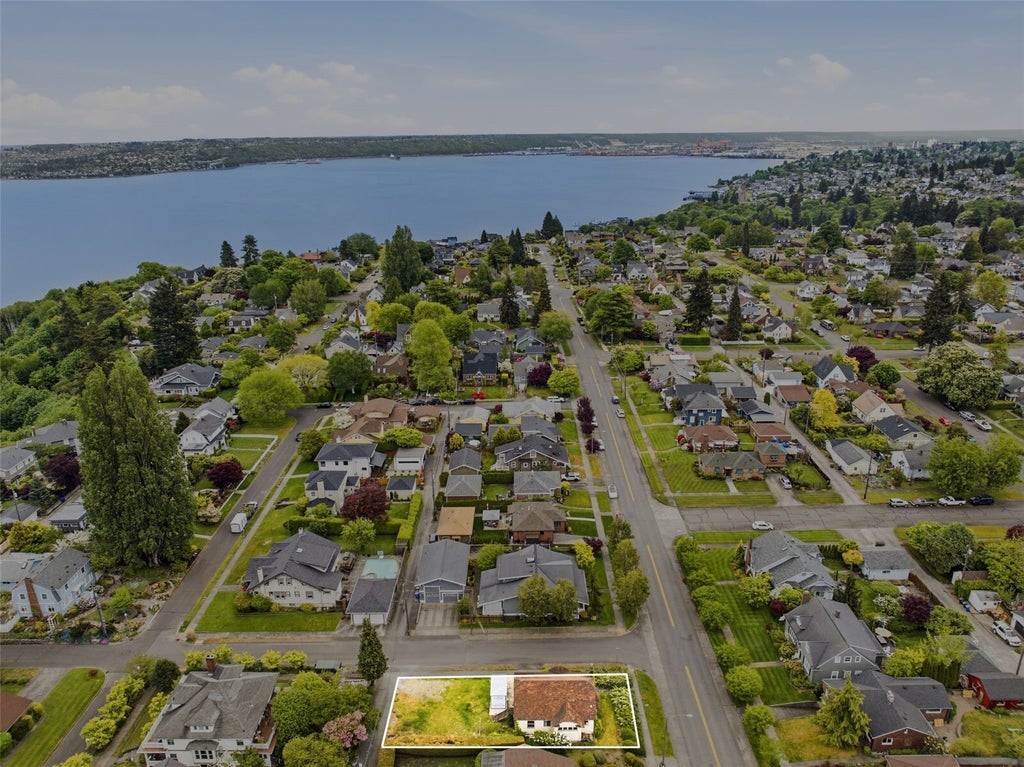 Photo of 3704 N Tyler Street, Tacoma, WA 98407 (MLS # 2597914)