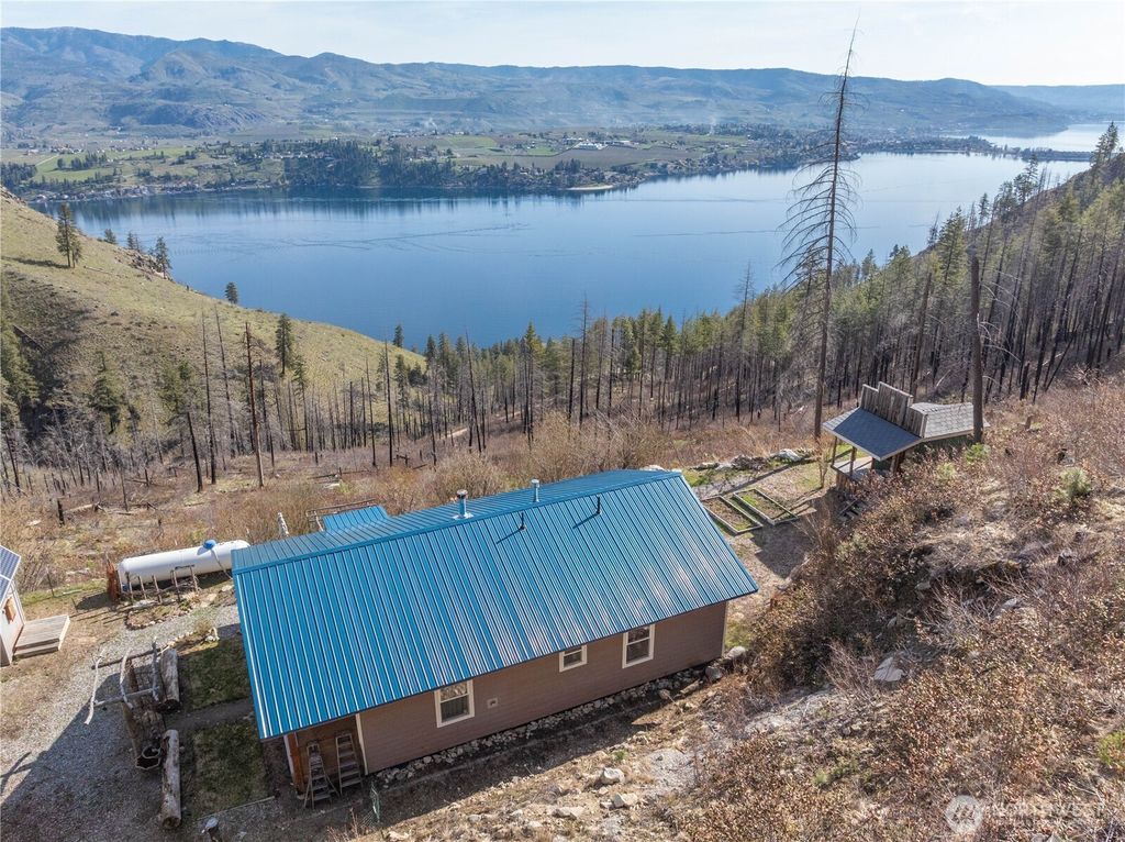 Photo of 109 Granit Falls Road, Chelan, WA 98816 (MLS # 2526315)