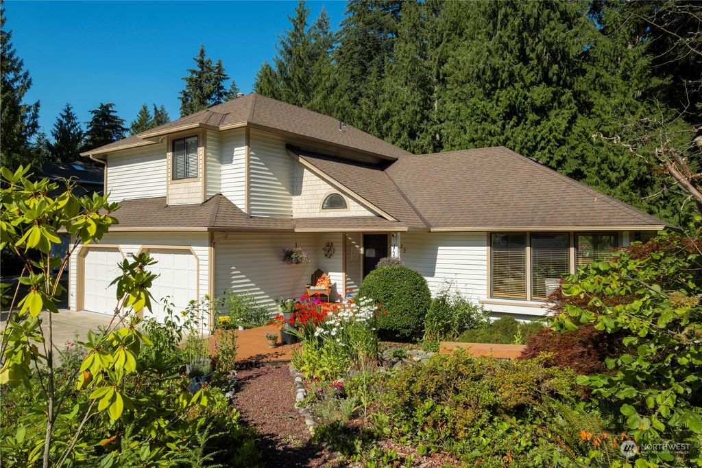 Photo of 9722 218th Place NE, Redmond, WA 98053 (MLS # 2266533)