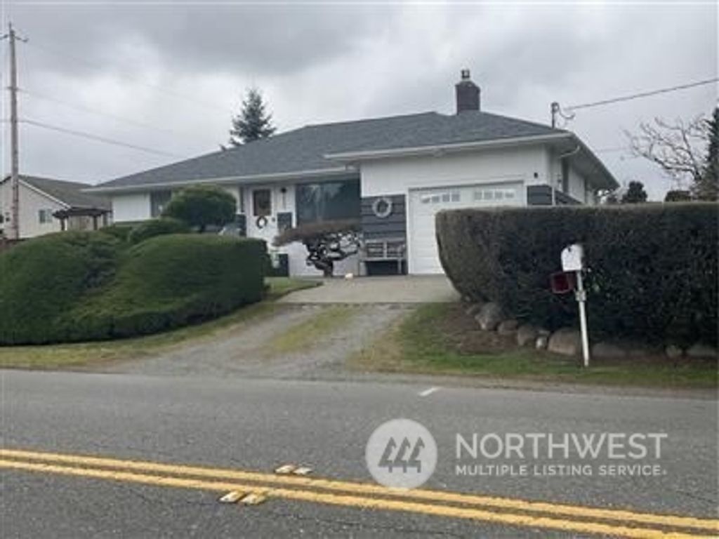 Photo of 24059 98th Avenue S, Kent, WA 98030 (MLS # 2267808)