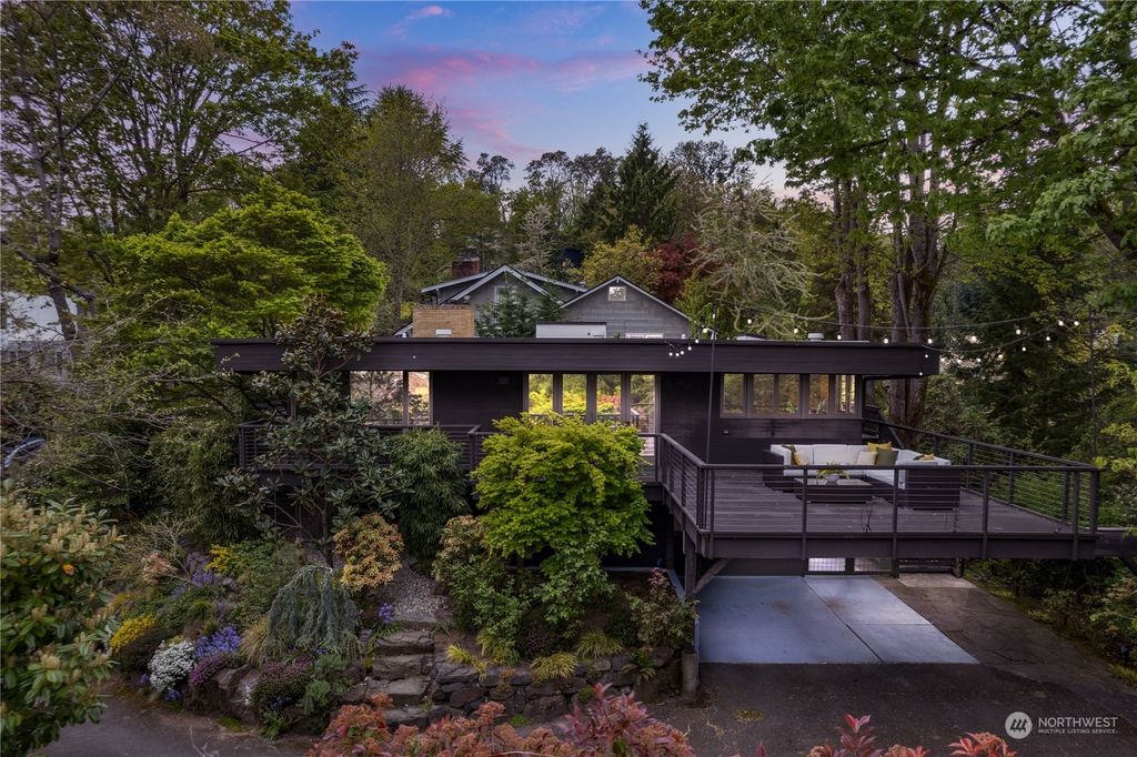 Photo of 3438 E Superior Street, Seattle, WA 98122 (MLS # 2064995)