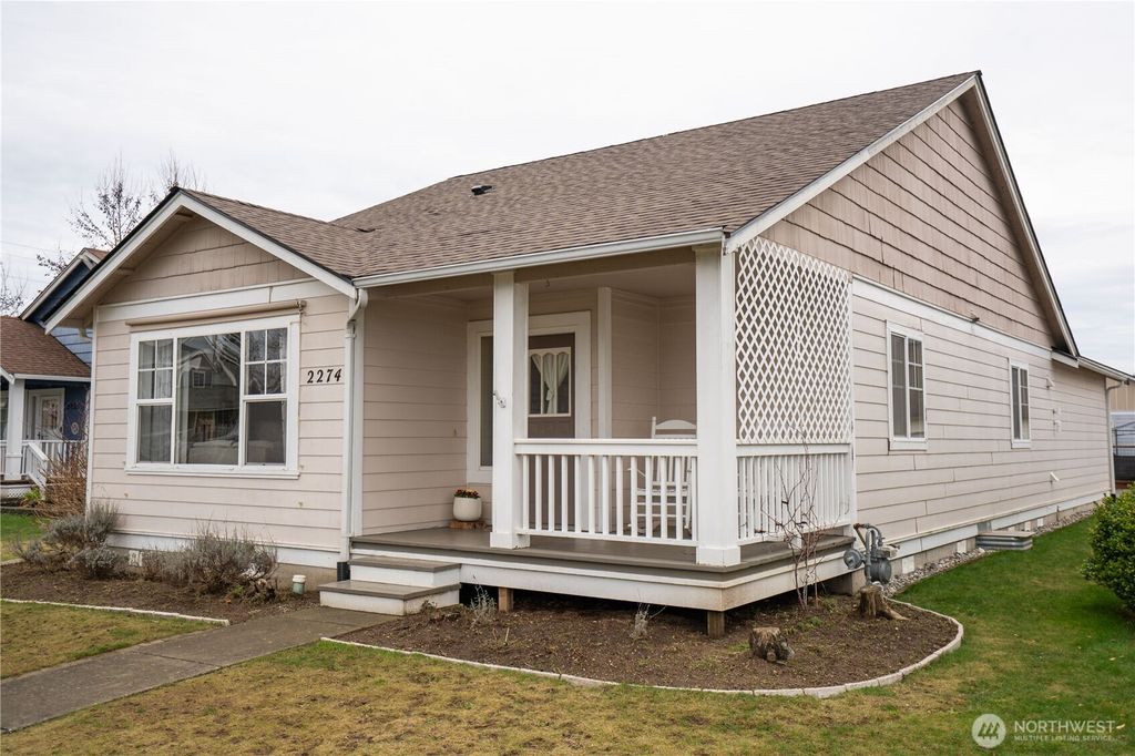 Photo of 2274 Dogwood Street, Lynden, WA 98264 (MLS # 2475857)