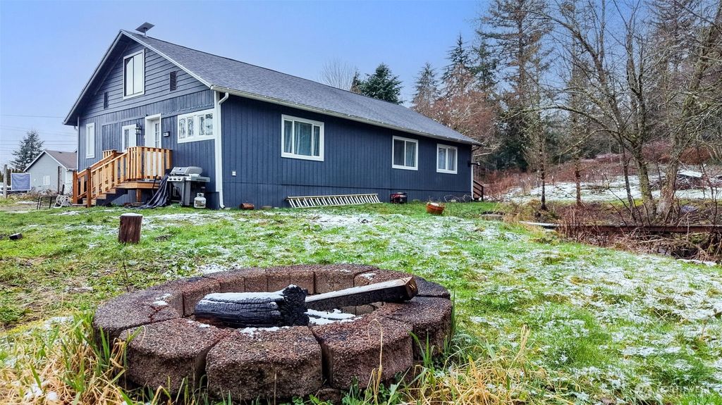 Photo of 34631 SE 268th Place, Ravensdale, WA 98051 (MLS # 2477467)