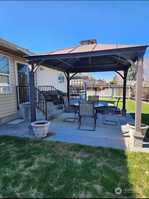 A home in Kennewick