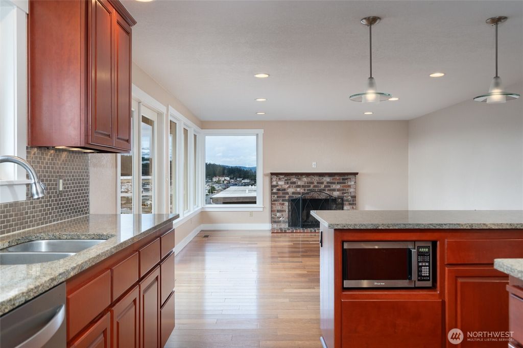 Photo of 5001 Kingsway, Anacortes, WA 98221 (MLS # 2463041)