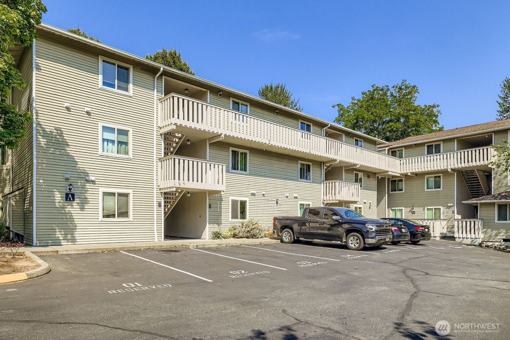 Photo of 18200 73rd Ave NE Ave #A113, Kenmore, WA 98028 (MLS # 2425850)